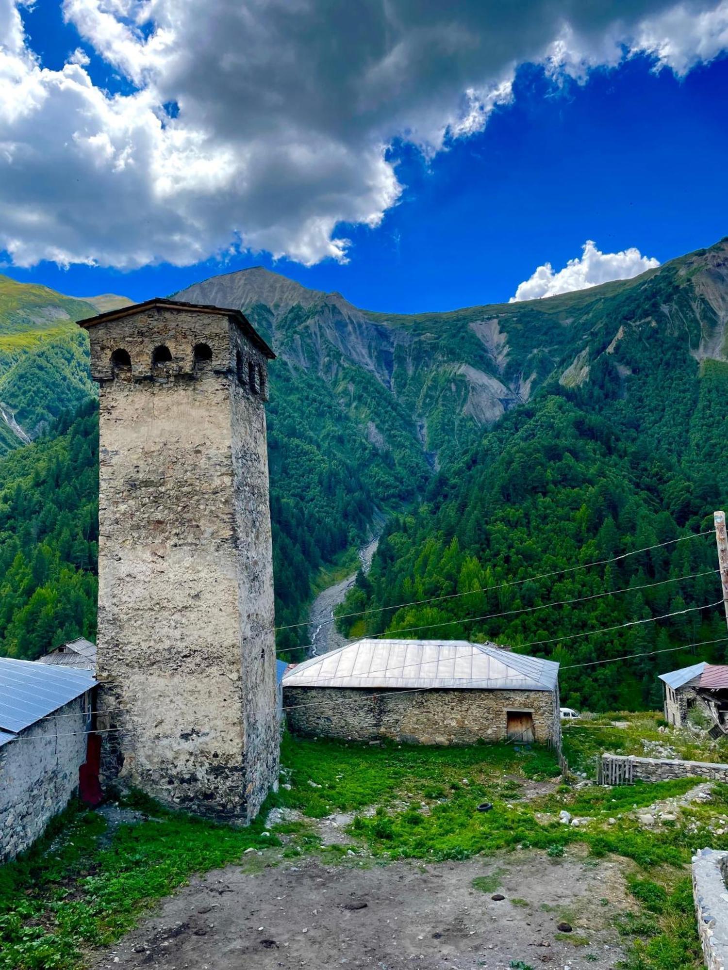 Old House Hotel Adishi Exterior photo